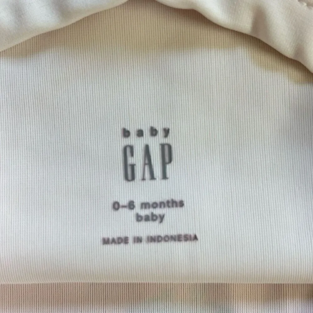 GAP baby bathing